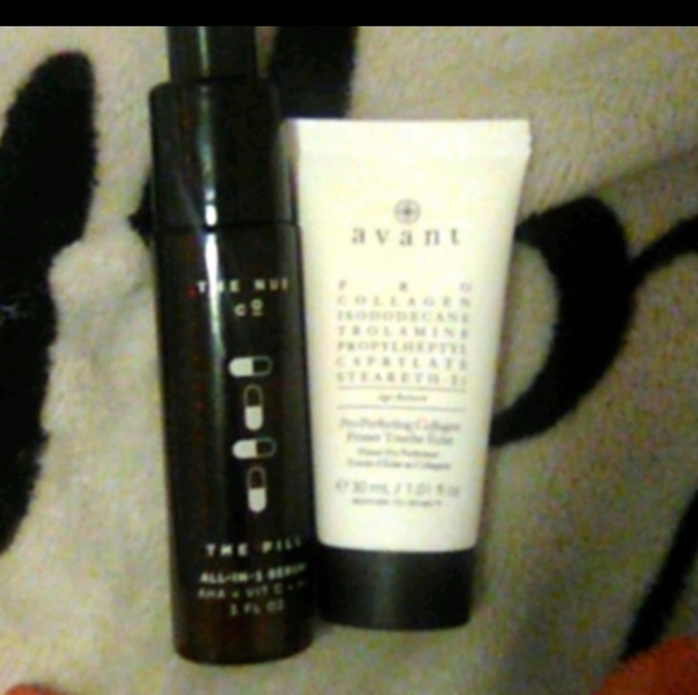 Facial serum and primer